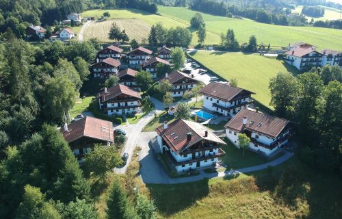 Ferienwohnung mit Pool im Bayerischen Wald – Entspannung pur im Feriendorf Hauzenberg