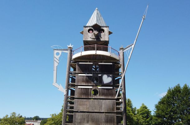Attraktionen für Kinder - Pinocchio Turm im Rocco Parkr