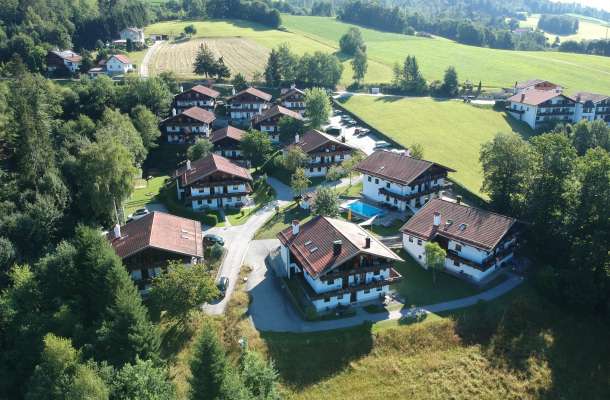 Ferienwohnung mit Pool im Bayerischen Wald – Entspannung pur im Feriendorf Hauzenberg