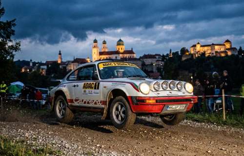 Übernachten zur ADAC 3-Städte-Rallye 2026 bei Passau – Ihr Rallye-Stützpunkt im Feriendorf Hauzenberg