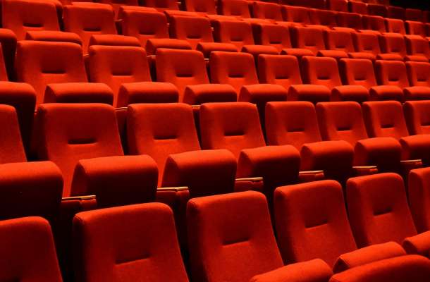 Kabarett „Petzenhauser & Wählt – Im Paradies“ in Hauzenberg